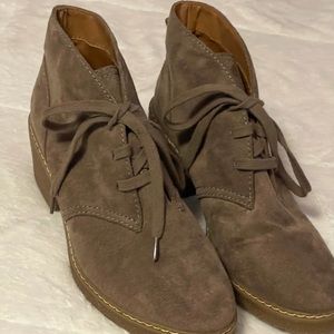 Universal Thread Booties